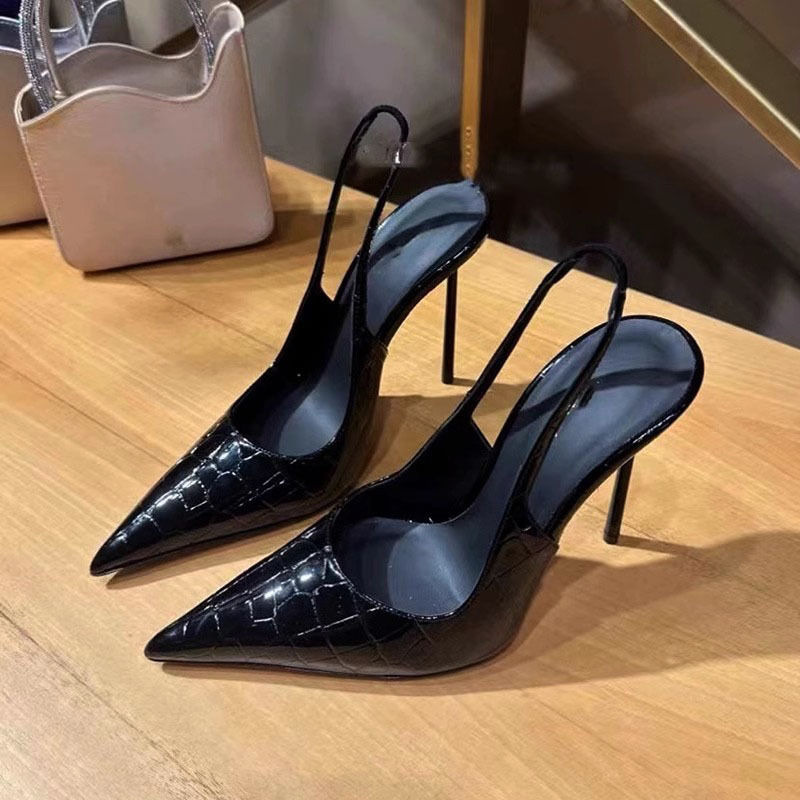 Women'S Shoes Size 40 In Us - 女性用7CMサンダル ブラック パテントレザー ポインテッドトゥ シャローマウス バックストラップ