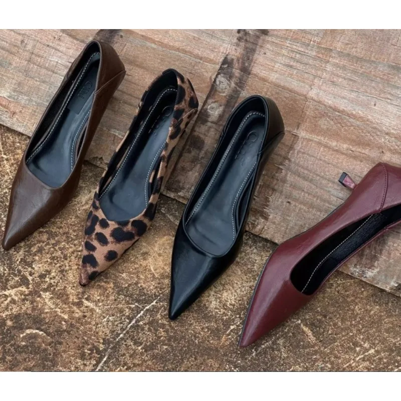 Shoes Women Pumps - 2024 女性のセクシーなハイヒールバーガンディヌードパンプスストリッパースティレットヒール光沢のある革の結婚式のブライダル品質の赤い靴