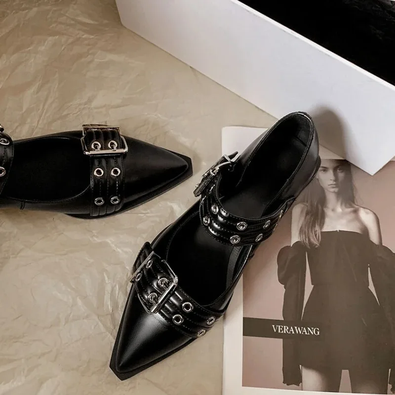Shoes For Women Flats - 女性の靴デザイナーの高級ローヒールパンプスバックルファッションレディースフラット靴ミュールスリングバックポインテッドトゥカジュアルプラットフォームサンダル