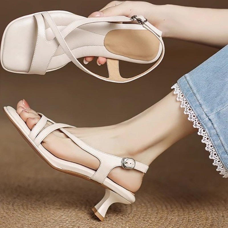 女性のサンダルファッションエレガントなスクエアトゥクロススト - Wide Fit Heels のレビューと価格