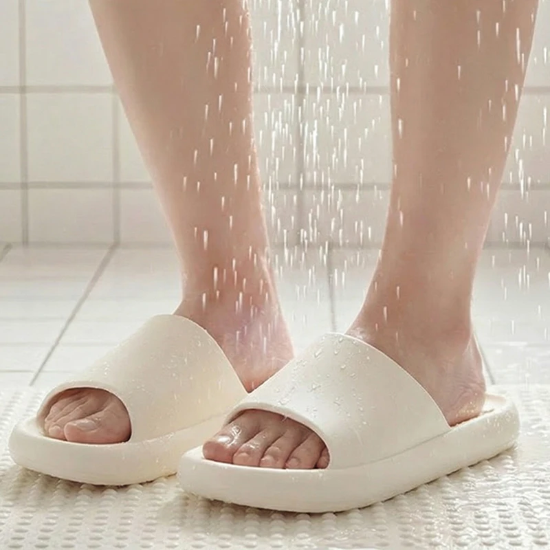 中空EVA素材のバスルームシャワーサンダル、女性用ソフトソー - Women Shoes Model のレビューと価格