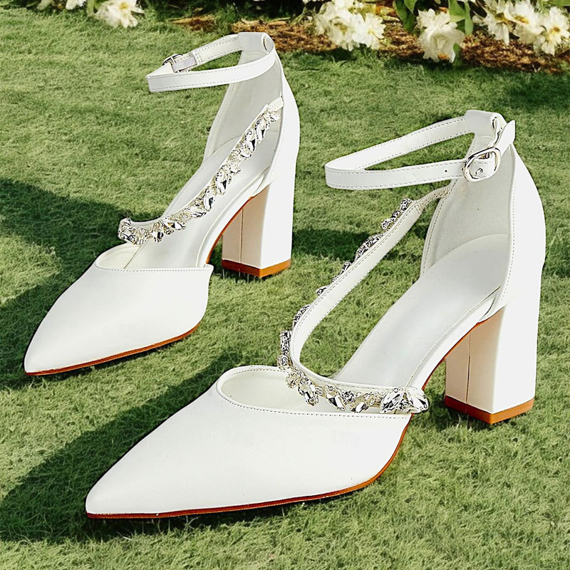 ヨーロッパとアメリカの尖ったハイヒールの女性のラインストーン - Rhinestone Sandal Women のレビューと価格
