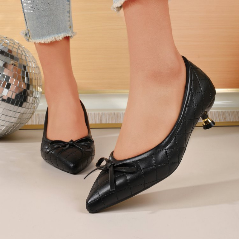 ヴィンテージ レディース ポインテッドトゥ ボウ キトゥンヒ - Shoes Women Pumps のレビューと価格