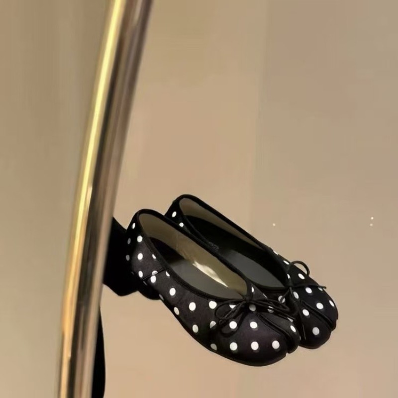 スイートボウ レディース 2026年春新作 スリッポン 軽量 - Shoes Women Pumps のレビューと価格