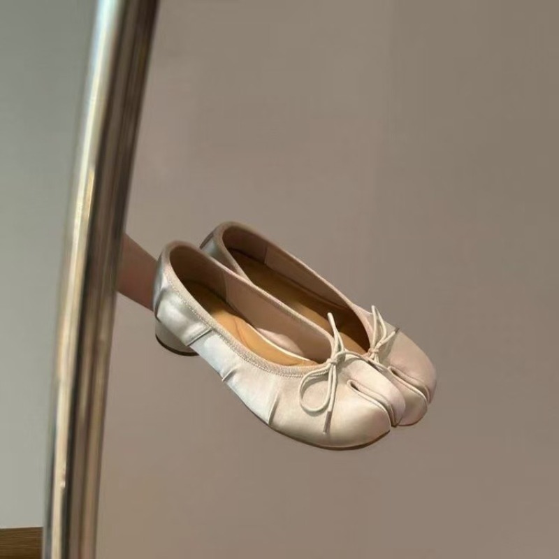 スイートボウ レディース 2026年春新作 スリッポン 軽量 - Shoes Women Pumps のレビューと価格
