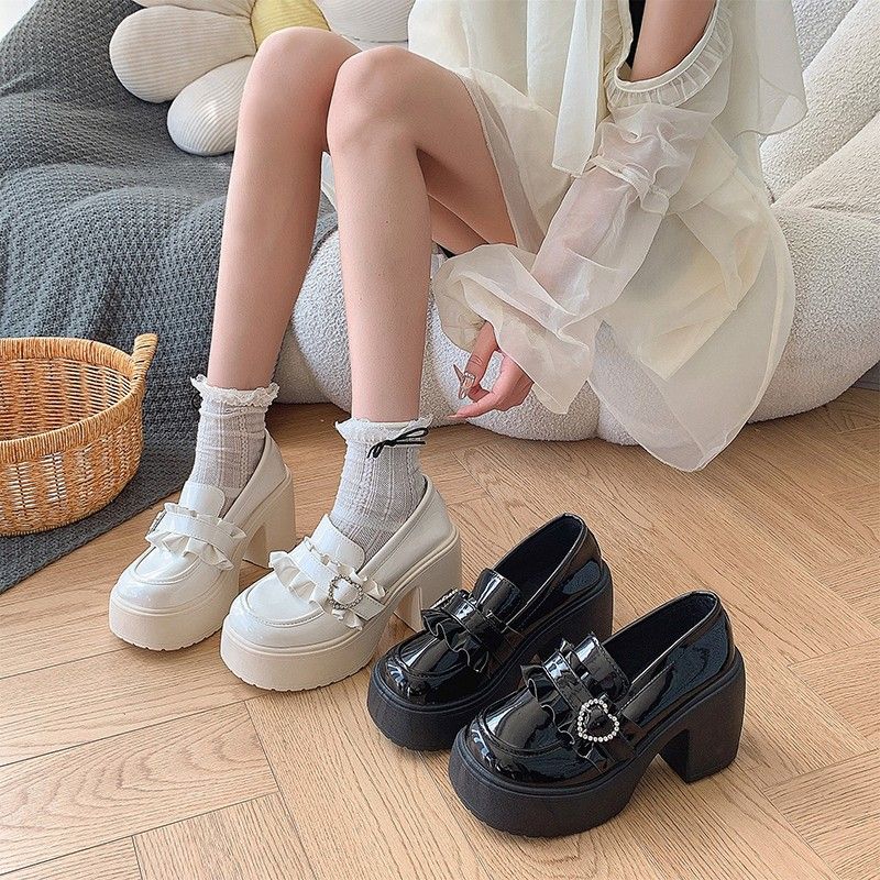女性パンプスラインストーンラウンドトゥスクエアヒールローファ - Women Shoes Quick Delivery のレビューと価格