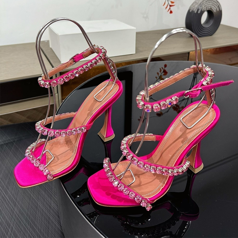 滑走路カップハイヒールシルクサテンサンダル女性光沢のあるライ - Rhinestone Sandal Women のレビューと価格