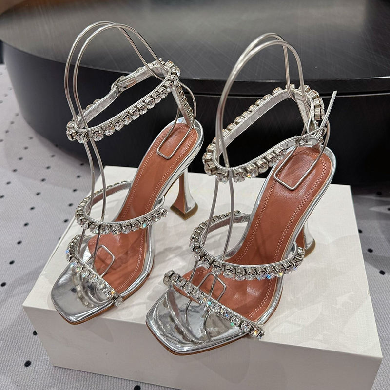 滑走路カップハイヒールシルクサテンサンダル女性光沢のあるライ - Rhinestone Sandal Women のレビューと価格