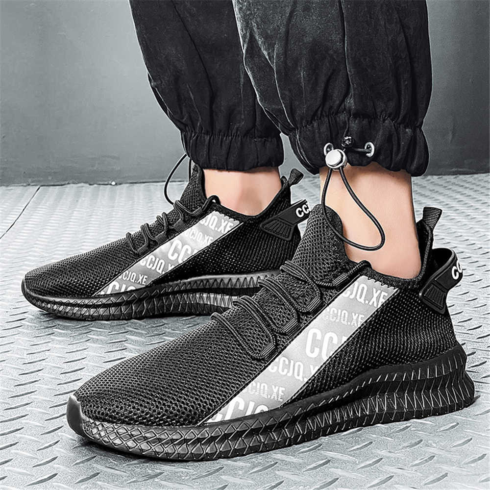 40-46サイズ 46 オリジナル メンズスニーカー シュー - Wide Fit Heels のレビューと価格