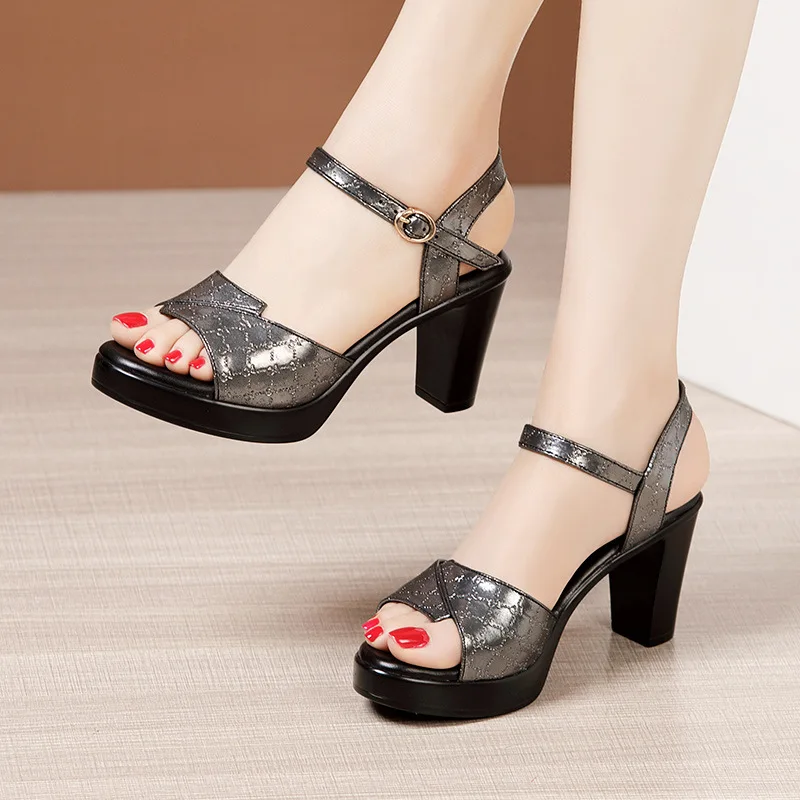 8cmの小さめサイズ（32-43）エレガントな厚底プラットフ - Women Shoes Model のレビューと価格