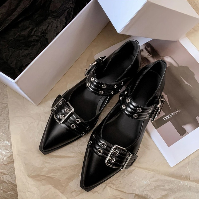 女性の靴デザイナーの高級ローヒールパンプスバックルファッショ - Shoes For Women Flats のレビューと価格