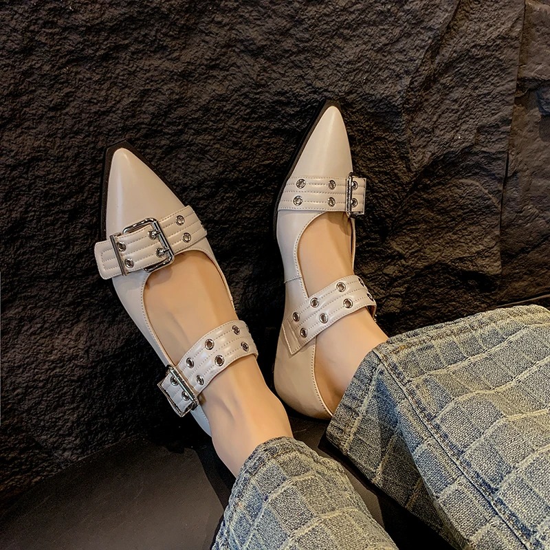 女性の靴デザイナーの高級ローヒールパンプスバックルファッショ - Shoes For Women Flats のレビューと価格