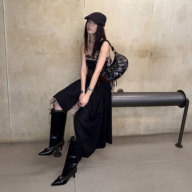 ファッショナブルで多用途なホットガール向けポインテッドトゥレ - Wide Fit Heels のレビューと価格