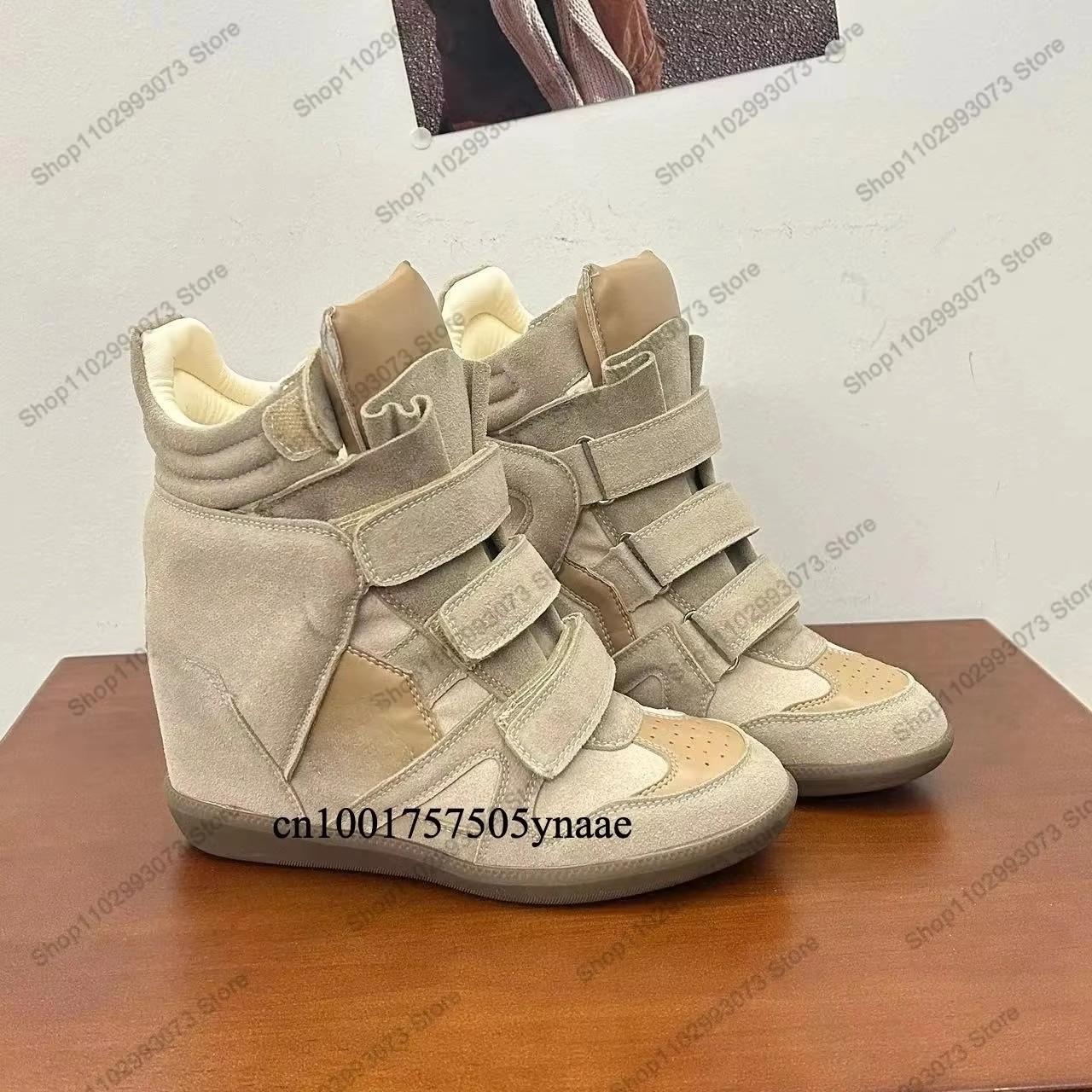 女性用隠しウェッジヒールハイカットスニーカー、スエードレザー - Suede Ankle Boot のレビューと価格