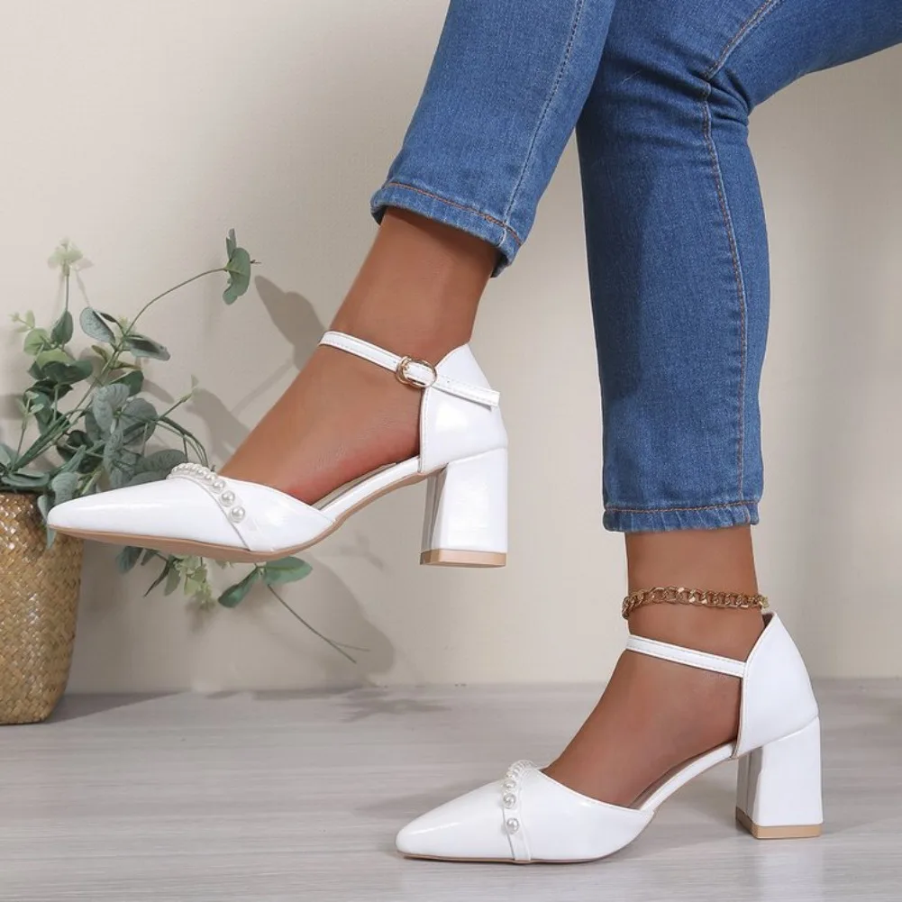 レディース ポインテッドトゥ ブロックヒール カットアウト  - Rhinestone Sandal Women のレビューと価格
