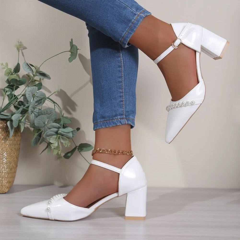 レディース ポインテッドトゥ ブロックヒール カットアウト  - Rhinestone Sandal Women のレビューと価格